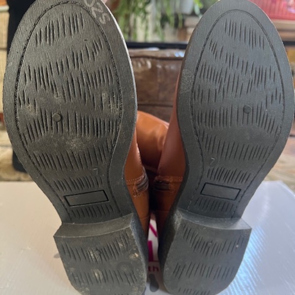 Olivia Miller Size 7 Chestnut Boots - Picture 4 of 5